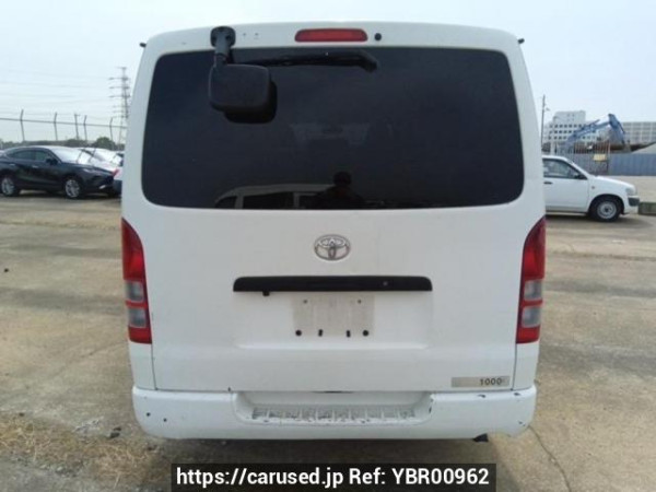 Used 2005 MT toyota hiace-van KDH205V Image[5]
