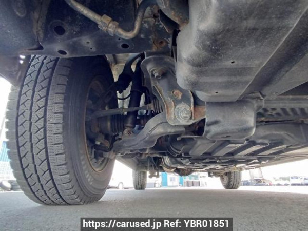 Used 2005 MT toyota hiace-van KDH205V Image[30]