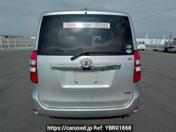Used 2011 AT toyota noah ZRR70G Image[5]