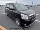 Toyota Noah ZRR70W