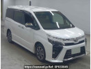 Toyota Voxy ZRR80W
