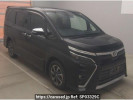 Toyota Voxy ZRR85W