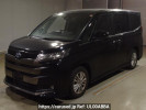 Toyota Noah ZWR90W