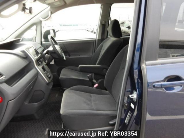 Used 2009 AT toyota noah ZRR70G Image[10]