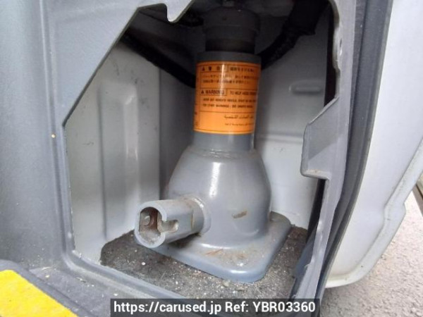 Used 2005 AT nissan caravan-bus DWMGE25 Image[40]