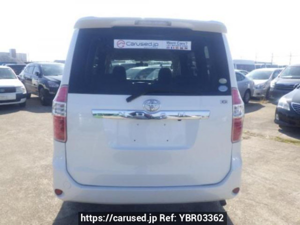 Used 2009 AT toyota noah ZRR70G Image[5]