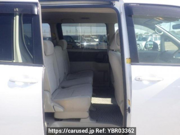 Used 2009 AT toyota noah ZRR70G Image[14]