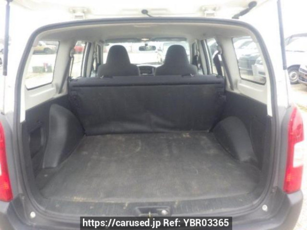 Used 2005 AT toyota probox-wagon NCP59G Image[8]