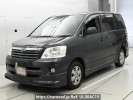 Toyota Noah AZR60G