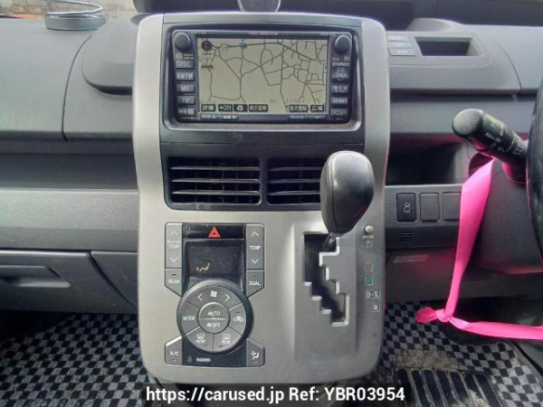 Used 2008 AT toyota noah ZRR70G Image[22]