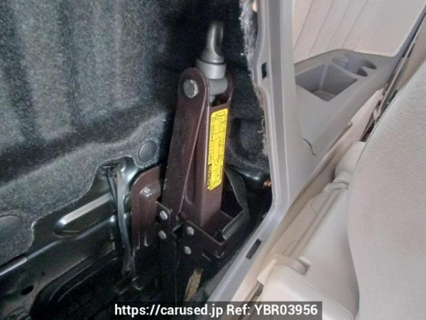 Used 2005 AT toyota alphard MNH10W Image[43]