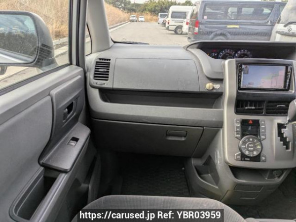 Used 2009 AT toyota noah ZRR70G Image[18]