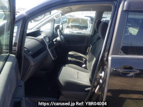 Used 2008 AT toyota noah ZRR70G Image[12]