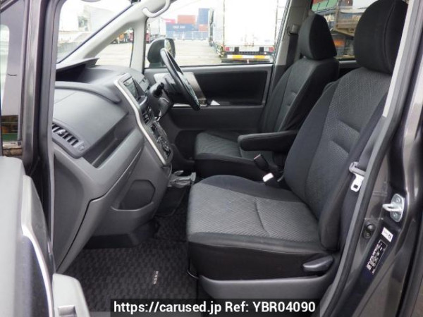Used 2008 AT toyota noah ZRR70W Image[14]
