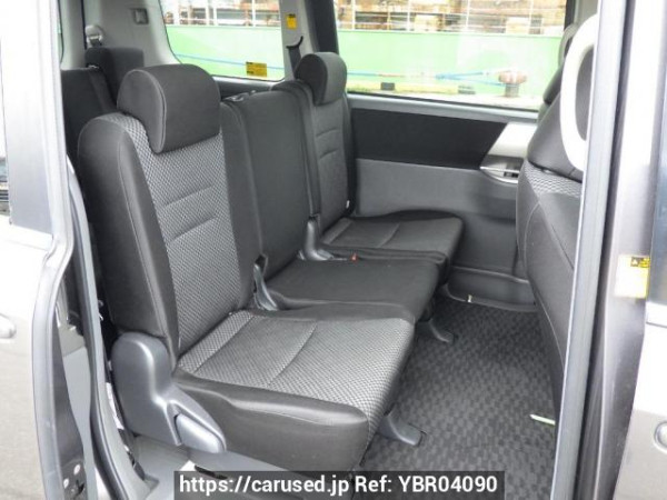 Used 2008 AT toyota noah ZRR70W Image[15]