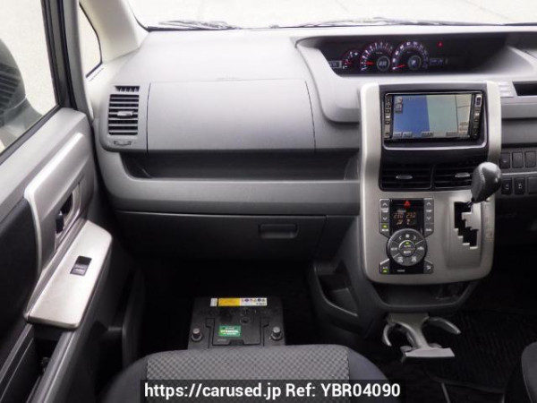 Used 2008 AT toyota noah ZRR70W Image[19]