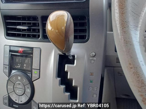 Used 2009 AT toyota noah ZRR70W Image[26]