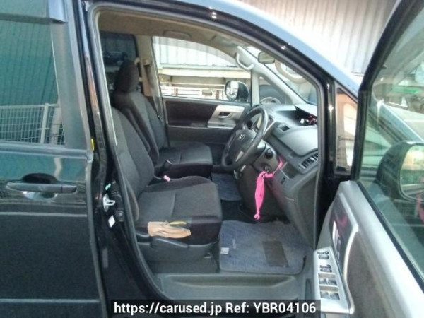 Used 2009 AT toyota noah ZRR70W Image[13]