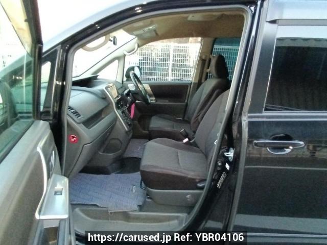 Buy Used 2009 Toyota Noah ZRR70W (YBR04106) - Carused.jp
