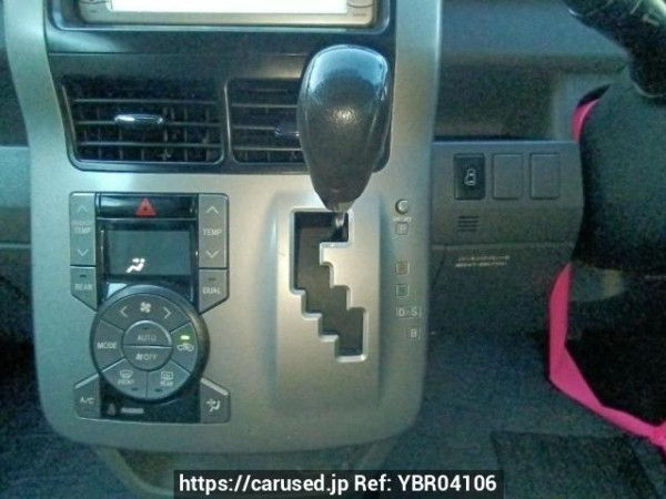 Used 2009 AT toyota noah ZRR70W Image[25]