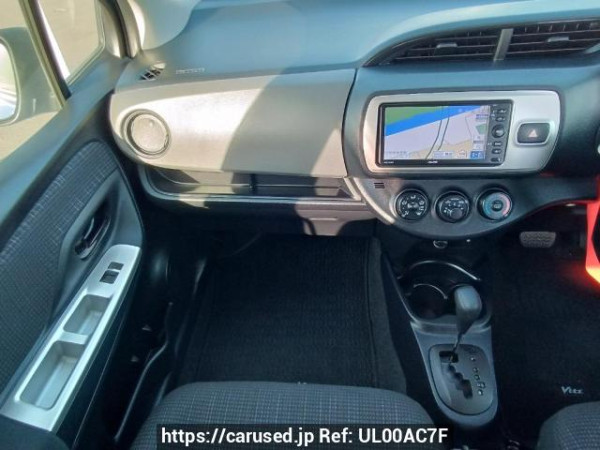 Used 2015 AT toyota vitz KSP130 Image[17]