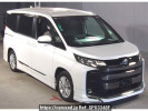 Toyota Noah ZWR90W
