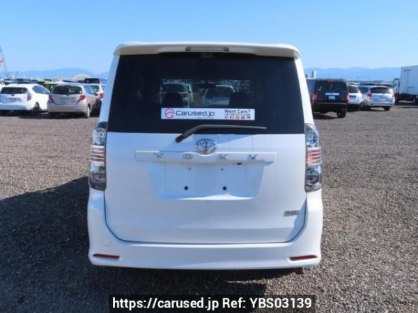Used 2007 AT toyota voxy ZRR70W Image[5]