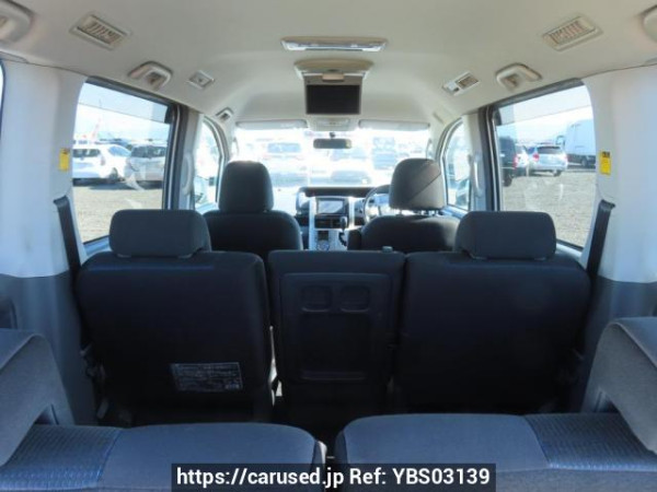 Used 2007 AT toyota voxy ZRR70W Image[23]