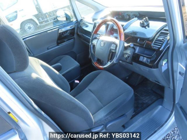 Used 2009 AT toyota noah ZRR70G Image[15]