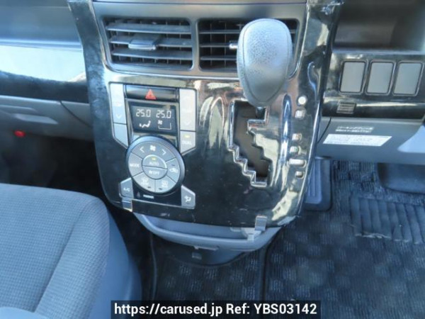 Used 2009 AT toyota noah ZRR70G Image[30]