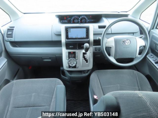 Used 2008 AT toyota noah ZRR70G Image[24]