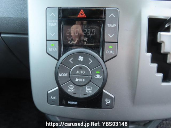 Used 2008 AT toyota noah ZRR70G Image[32]