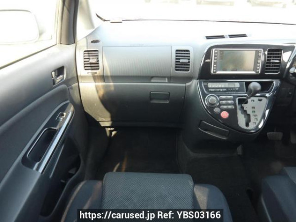 Used 2003 AT toyota wish ZNE10G Image[19]