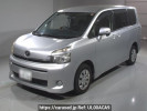Toyota Voxy ZRR75G