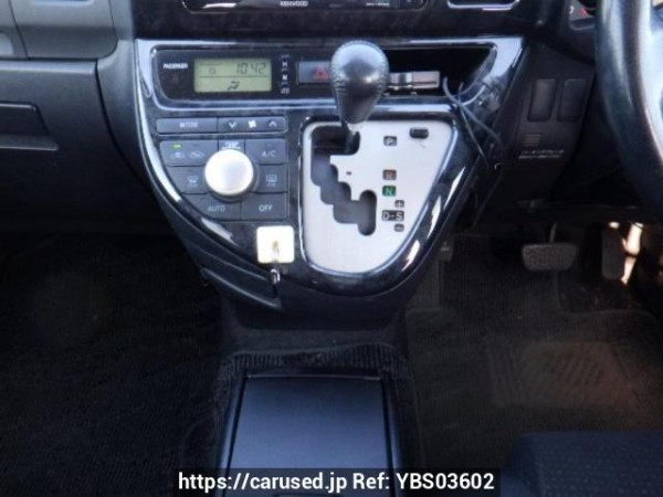 Used 2007 AT toyota wish ZNE10G Image[23]