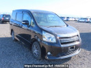 Toyota Noah ZRR75W