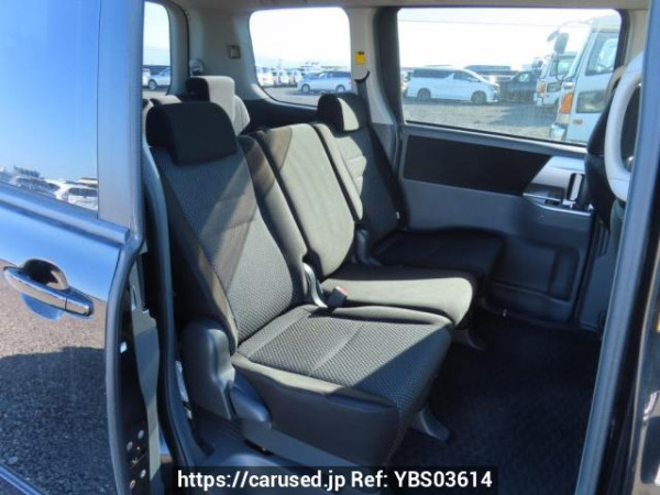 Used 2007 AT toyota noah ZRR75W Image[18]