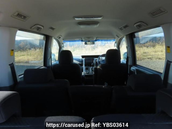 Used 2007 AT toyota noah ZRR75W Image[23]