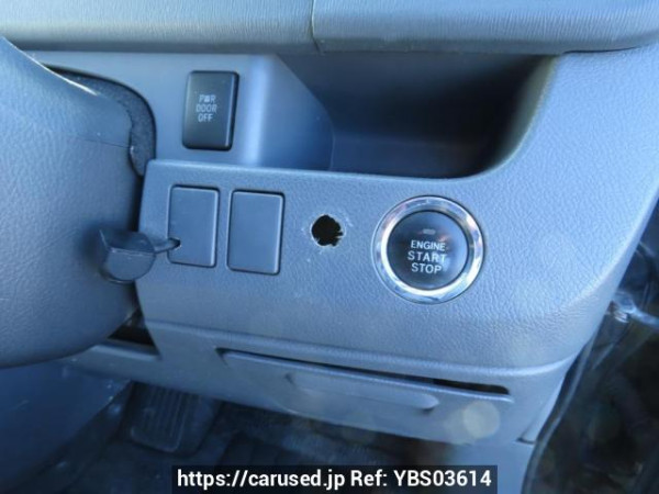 Used 2007 AT toyota noah ZRR75W Image[34]