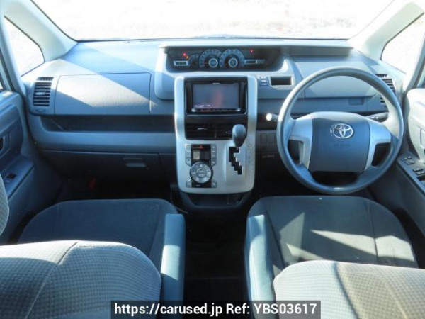 Used 2008 AT toyota noah ZRR70G Image[24]