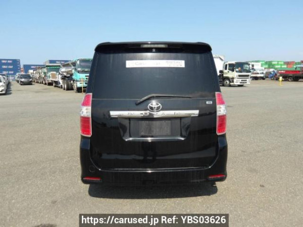 Used 2007 AT toyota noah ZRR70W Image[5]