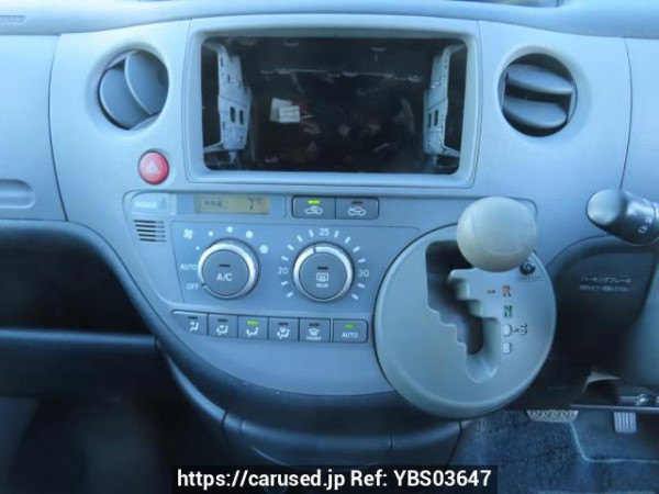 Used 2005 AT toyota sienta NCP81G Image[28]