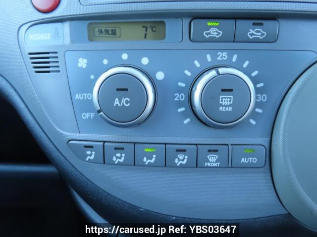 Buy Used 2005 Toyota Sienta NCP81G (YBS03647) - Carused.jp