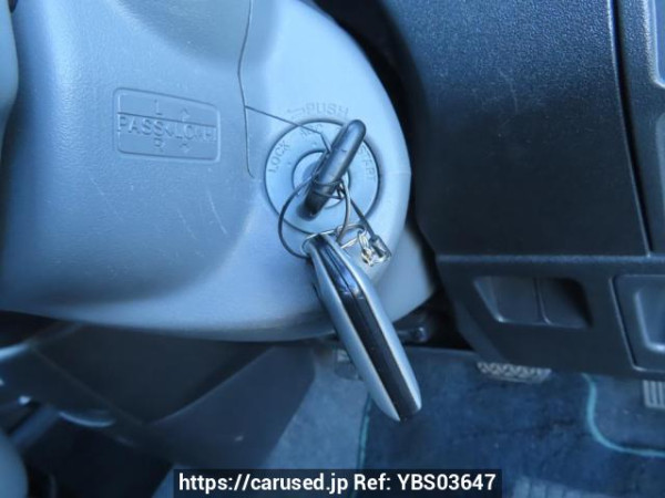 Used 2005 AT toyota sienta NCP81G Image[32]