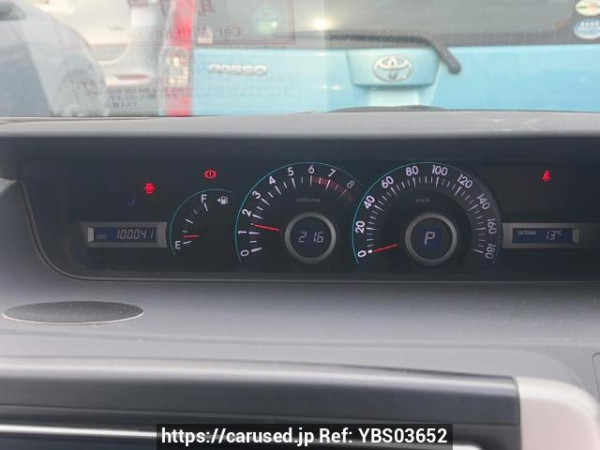 Used 2009 AT toyota noah ZRR70G Image[15]