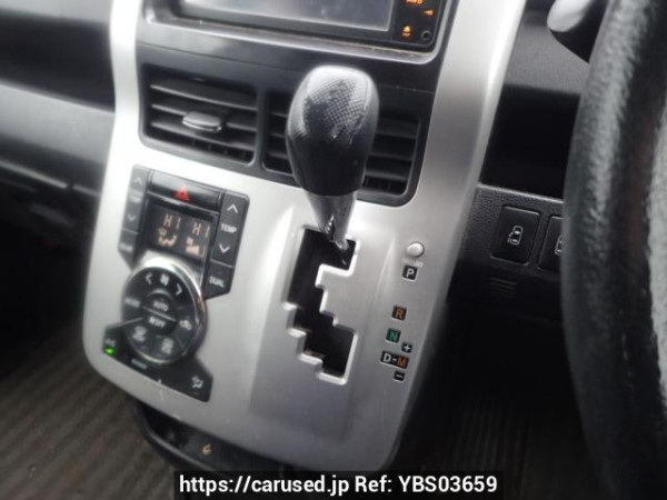 Used 2011 AT toyota noah ZRR70G Image[18]