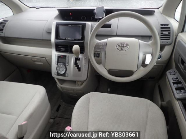 Used 2009 AT toyota noah ZRR70G Image[15]