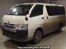 Toyota Regiusace Van TRH200V
