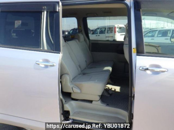 Used 2010 AT toyota noah ZRR70G Image[13]