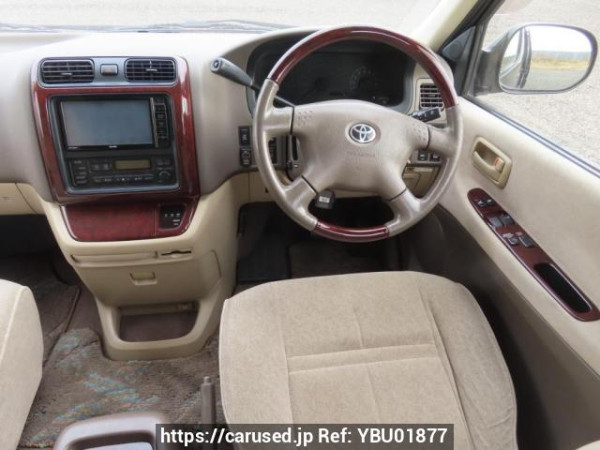 Used 1999 AT toyota granvia VCH10W Image[27]